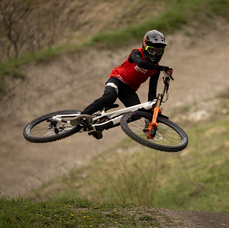<span style="color:#253355;">VTT 1 JOUR</span>