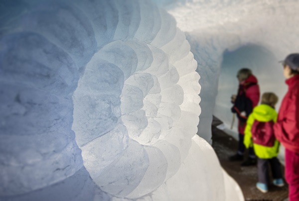 La grotte de glace des 2 Alpes
